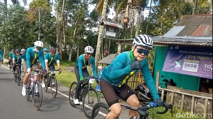 Gowes Keliling Bali, Pesepeda : 80 Km Nggak Berasa