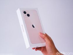 Unboxing iPhone 13 Pink,  Cantik, Seksi dan Menggoda