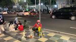 Jadi Kawasan Wisata, Jalan Tunjungan Dipadati Warga Surabaya