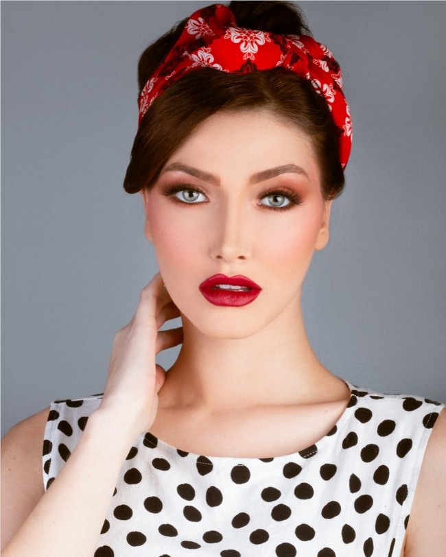 Miss Universe Argentina 2021 ini dibesarkan ibunya yang menjadi single parent. Ayahnya meninggalkan keluarga saat Julie berusia dua tahun. Foto: Dok. Instagram @juliegarcia