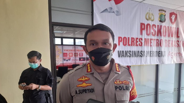 Kapolres Metro Bekasi Kota Kombes Aloysius Supriyadi