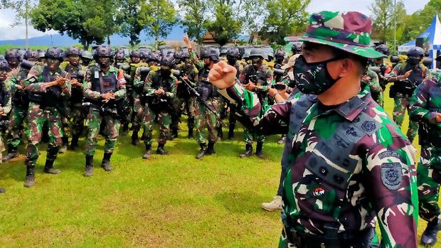 kostrad latihan di banyuwangi