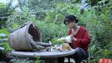 Li Ziqi YouTuber China Kembali Aktif, Pamer Masak Sup Pedas China