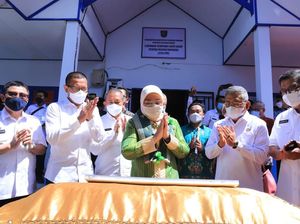 Menaker Resmikan Layanan Terpadu Satu Atap PMI di Polewali Mandar