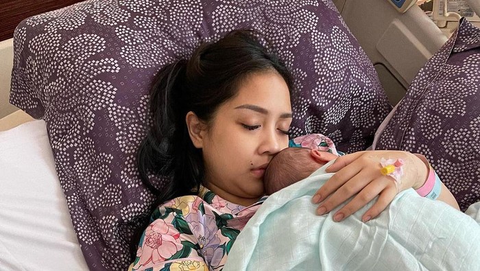 Nagita Slavina usai melahirkan anak kedua