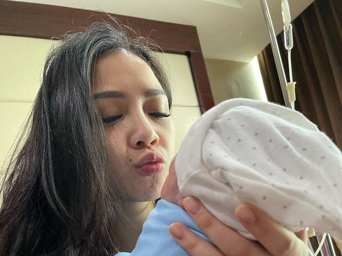 Nagita Slavina usai melahirkan anak kedua