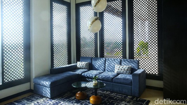 Sheraton Mustika Yogyakarta Resort and Spa memberikan pengalaman menginap yang memadukan gaya hidup tradisi, alam, dan moderen. Sheraton Mustika Yogyakarta Resort and Spa memberikan pengalaman menginap yang memadukan gaya hidup tradisi, alam, dan moderen.