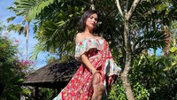 Nunu Datau malah terlihat seperti anak muda yang usia jauh di bawahnya pada kehidupan aslinya. Foto: Instagram Nunu Datau