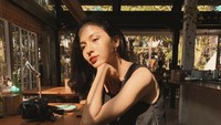 Instagram Putri Marino pun ramai dikomentari netizen yang baper dengan series ‘Layangan Putus’. Mengintip postingannya, istri Chiko Jericho tersebut ternyata doyan kulineran. Foto: Instagram @putrimarino