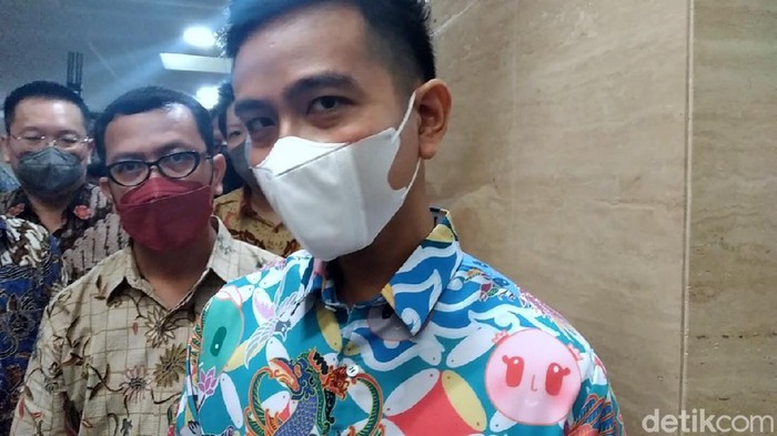 Umk Solo Naik Rp 21 Ribu Gibran Cukup Oke Dibanding Kota Lain Umk Solo Naik Rp 21 Ribu Gibran Cukup Oke Dibanding Kota Lain