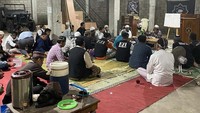 Front Jihad Islam adalah Ormas yang berbasis di Menayu Kulon, Tirtonirmolo, Kasihan Bantul.