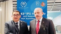 Selain itu, Fadli juga mengunggah foto pertemuan dengan Ketua Parlemen Turki, Mustafa Sentop. Kehadiran Fadli dalam IPU ke-143 ini juga merangkap sebagai Ketua Badan Kerja Sama Antar Parlemen (BKSAP) DPR RI. (dok. Twitter @fadlizon)