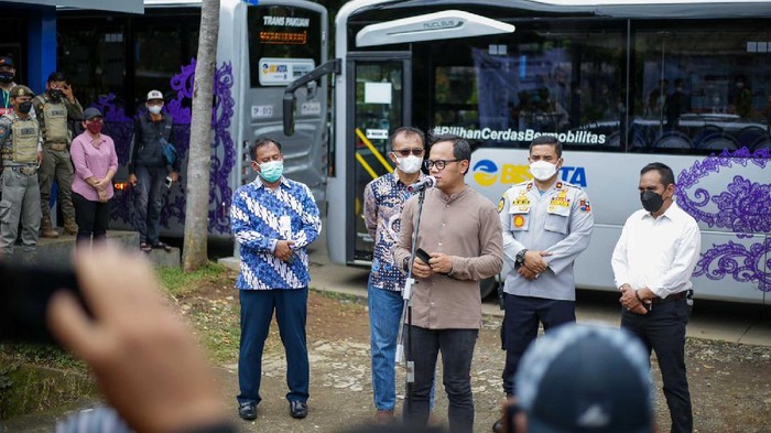 Koridor 6 Biskita Transpakuan dengan rute baru Parung Banteng - Air Mancur, resmi beroperasi di Kota Bogor, Jawa Barat, Minggu (28/11/2021). Koridor 5 yang lebih awal beroperasi awal bulan diklaim telah sukses.