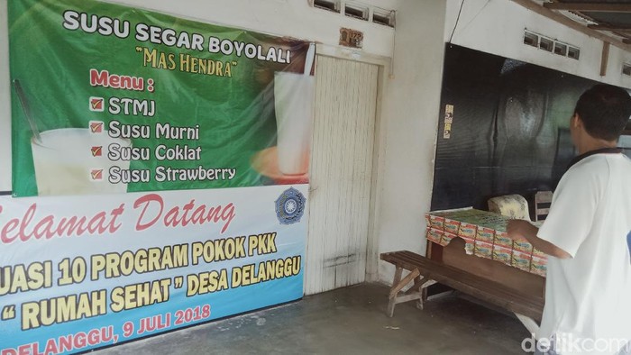 Aktor dan legenda komedian Indonesia Wahyu Sardono alias Dono Warkop memilki cerita masa lalunya di Klaten, Jawa Tengah. Pria kelahiran Solo, 30 September 1951 pernah tinggal di Jalan Garuda, Dusun Kragan, Desa Delanggu, Kecamatan Delanggu.
