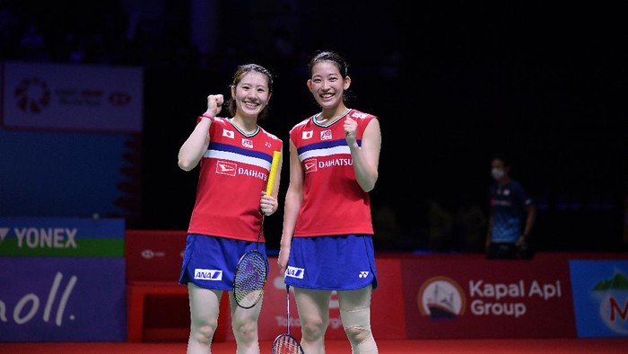 WD Players name : 
Nami Matsuyama-Chiharu Shida (JPN) [4]

Credit Photo : HUMAS PP PBSI


Order of Play Sunday, 28 November 2021
Result :
https://www.tournamentsoftware.com
or
https://bwfworldtour.bwfbadminton.com