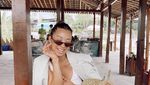 Tinggal di Bali, Jennifer Bachdim Jadi Penggemar Berat Es Kelapa Segar