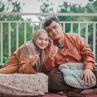 Inilah salah satu foto kebersamaan Nadzira dan Ameer Azzikra yang saat ini sudah tinggal kenangan. Dalam foto keduanya terlihat serasi bersama. Foto: Instagram/@ameer_azzikra