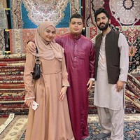 Ameer Azzikra dan Nadzira Shafa sendiri baru menikah selama 5 bulan. Ameer diketahui mengikuti sang kakak untuk menikah muda. Foto: Instagram/@ameer_azzikra