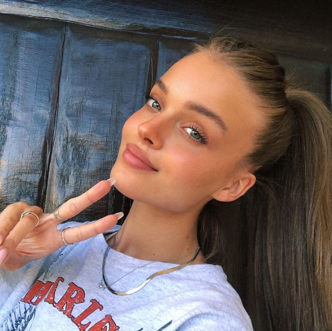 Заки инстаграм. Anna Zak 2022.