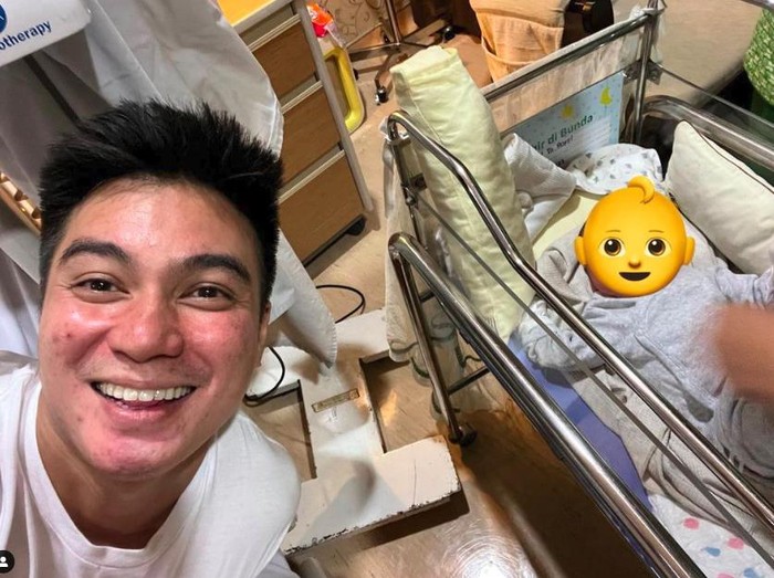 Baim Wong jenguk anak kedua Raffi dan Nagita