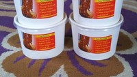 Gerai Cemilan Mamoys menawarkan menawarkan cirambay yang dibuat secara homemade. Cirambaynya kemudian dikemas frozen menggunakan wadah praktis. Foto: Instagram @cemilanmamoyz