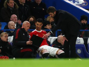 Kenapa Ronaldo Dicadangkan di Laga Chelsea Vs MU?