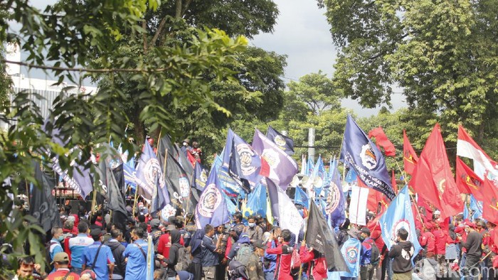 Demo buruh di Bandung.