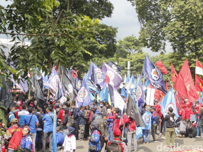 Demo buruh di Bandung.