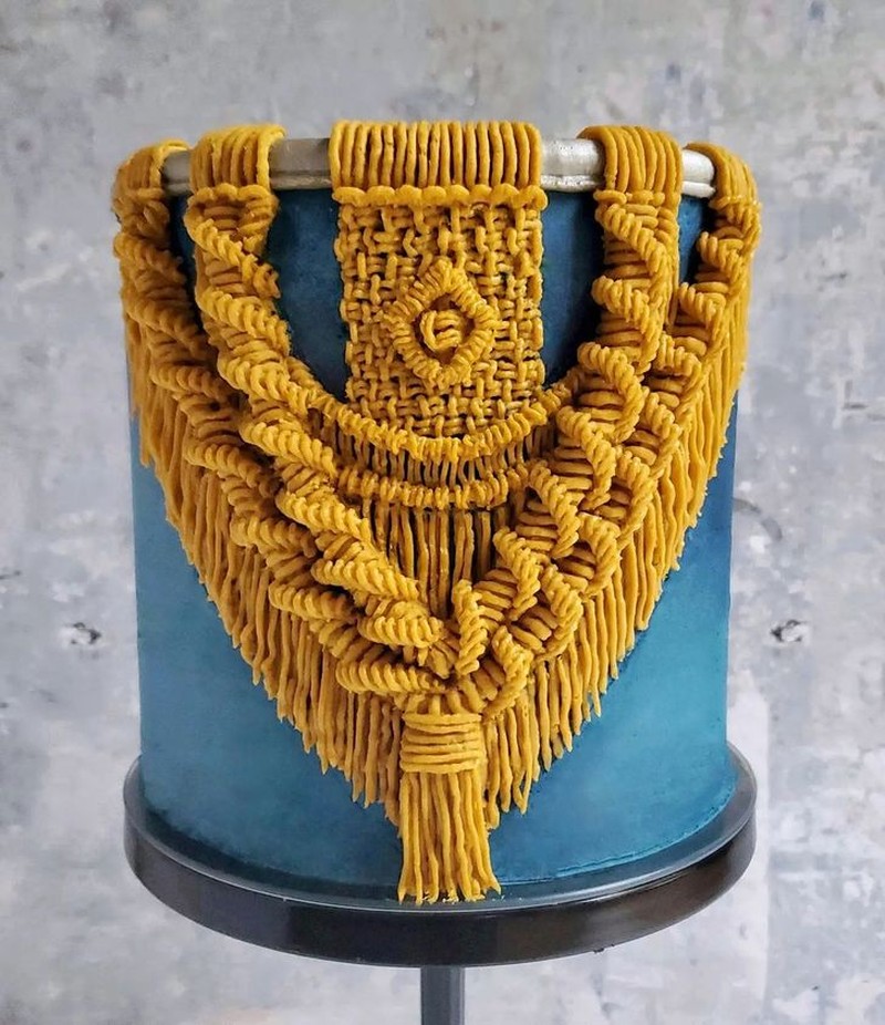 Cantik! Kue-Kue Ini Dihias Seperti Menggunakan Rajutan Tangan Asli