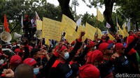 Sementara itu, Presiden Konfederasi Serikat Pekerja Indonesia (KSPI) Said Iqbal menegaskan bawa jika setelah demo 29 November, Anies tidak menggubris permintaan buruh maka demo akan terus berlanjut di hari-hari berikutnya.