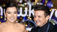 Hawkeye jadi pembuka jalan Hailee Steinfeld di MCU. Kita masih tidak tahu akan dibawa ke mana kisah Kate Bishop namun yang pasti karakter ini bakal jadi sesuatu yang besar di produksi Marvel berikutnya. (Foto: Tim P. Whitby/Getty Images for D/Tim P. Whitby) 