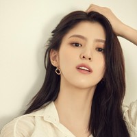 9. Foto-foto Han So Hee semasa SMA memikat banyak penggemar. Begitu pula fotonya saat meniti karier sebagai model, di mana Han So Hee belum menghapus tato-tatonya. Drama Korea terbarunya Soundtrack #1 bersama Park Hyung Sik akan tayang bulan ini. Foto: dok. Netflix