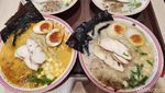Sluurp! Ramen Hangat Berkuah Kaldu Kental dengan Topping Berlimpah