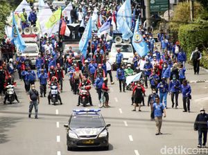 10 Perusahaan di Jabar Tak Bayar Upah Sesuai Standar