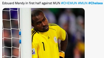 Skor 0-0 bertahan di babak pertama. Kiper Chelsea Edouard Mendy diibaratkan bengong tidak ada kerjaan. Foto: (Twitter)