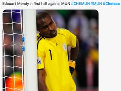 Meme Chelsea Nyaris Dibikin Malu Manchester United