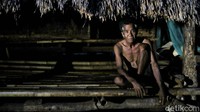 Meski begitu, masih ada sejumlah daerah di Indonesia yang hingga saat ini kesulitan untuk mendapatkan listrik. Nusa Tenggara Timur sendiri merupakan salah satu provinsi dengan rasio elektrifikasi terendah. Oleh karena itu, kehadiran listrik di Desa Kadu Eta menjadi salah satu harapan warga di sana, tak hanya untuk menerangi desa tersebut, listrik juga menjadi harapan bagi anak-anak agar tetap dapat belajar dan meraih cita-cita.
