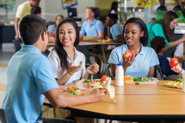 Kelaparan! Siswa Ini Pukul Guru yang Masih Mengajar saat Istirahat Makan Siang
