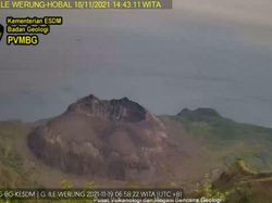 Gunung Ile Werung NTT Kembali Erupsi, Air Laut Sempat Naik
