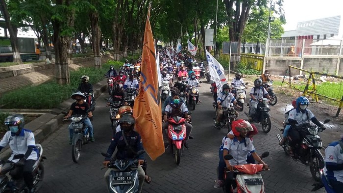 Ratusan Buruh Jatim Sweeping di Kawasan Industri SIER