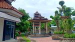 Rumah Megah di Madiun Ini Jadi Wisata Religi Berbagai Agama