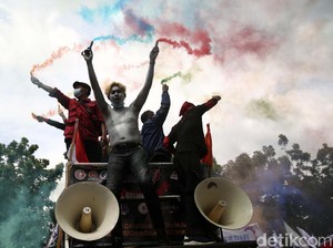 Puluhan Ribu Buruh Ancam Unjuk Rasa Jika Aturan Baru JHT Tak Dicabut!