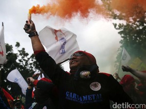 Seribu Lebih Buruh Bakal Geruduk Serempak Kantor Menaker-BPJamsostek
