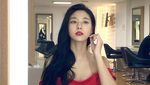 Seolhyun AOA Tampil Memesona dengan Gaun Merah