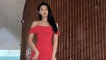 Seolhyun AOA Tampil Memesona dengan Gaun Merah