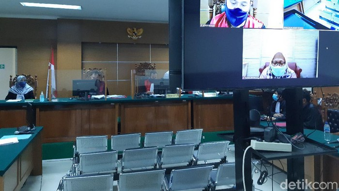 Sidang korupsi masker di Banten