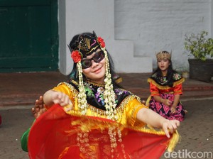 Nonton Tari Sintren untuk Pertama Kalinya: Kagum dan Terkaget-kaget!