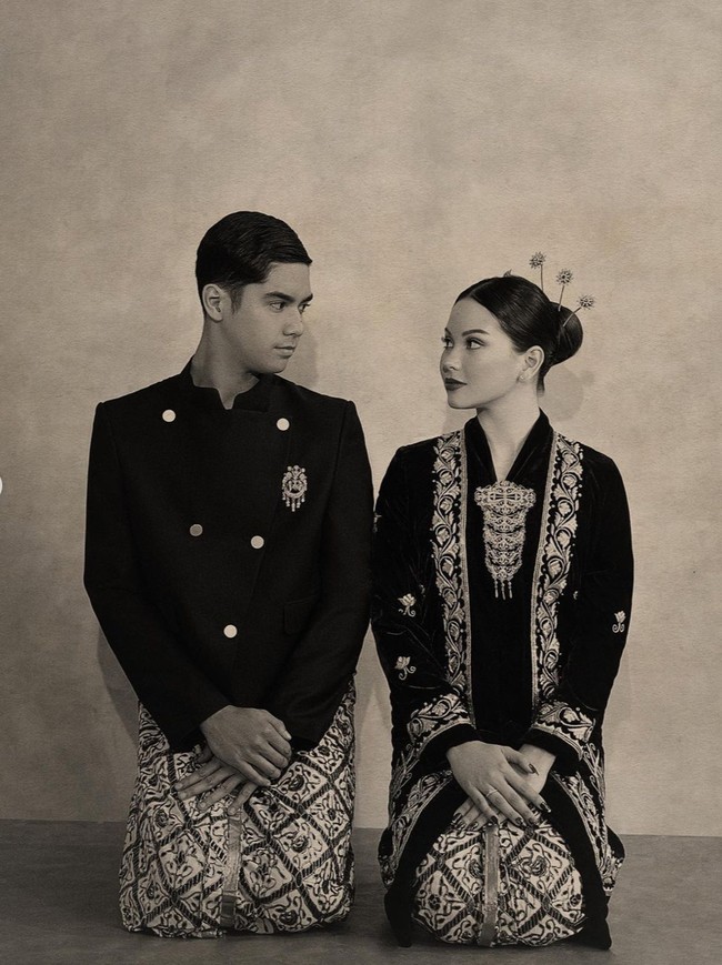 Meski terlihat mesra dan serasi, bisa dibilang hubungan Al dan Alyssa cukup penuh lika-liku. Sejak resmi berpacaran pada 2016, percintaan mereka kerap diwarnai percecokan. Setelah melewati LDR pada 2019, mereka malah sempat putus dua kali pada 2022. Foto: Instagram/@winstongomez