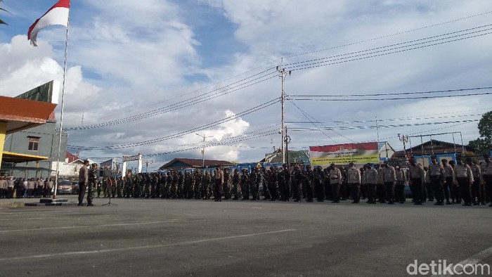 Apel siaga TNI-Polri perketat pengamanan di Timika Papua jelang 1 Desember. (Saiman/detikcom)