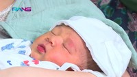 Wajah Baby R sangat menggemaskan. Foto: YouTube RANS Entertainment